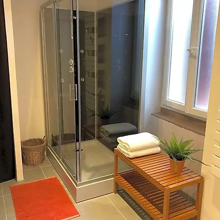 فندق مبيت وإفطار Les Hirondelles *
